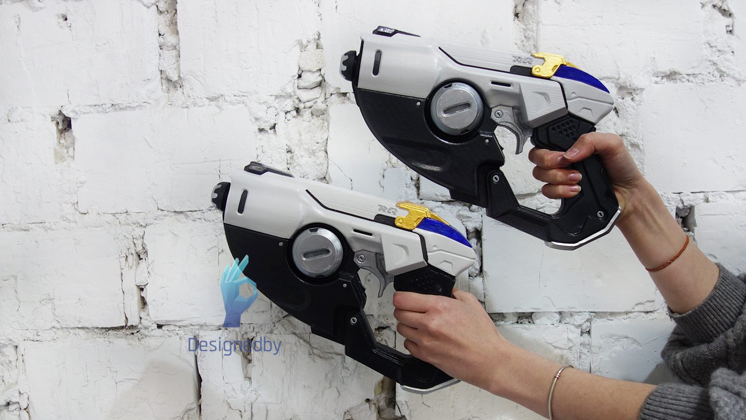 Tracer guns cosplay overwatch 2