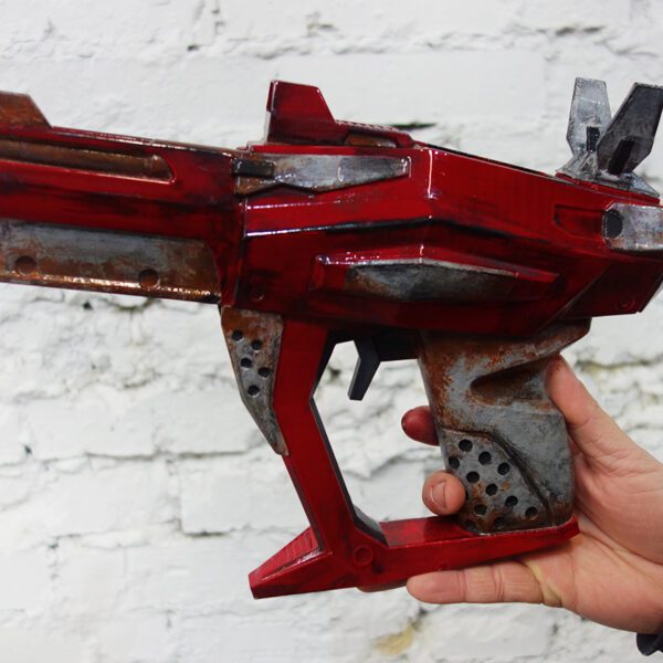 Lady fist borderlands pistol prop