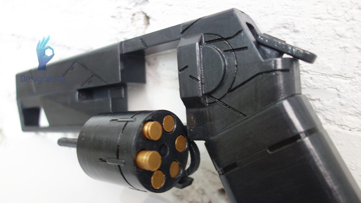 sheriff minima revolver pistol from valorant cosplay