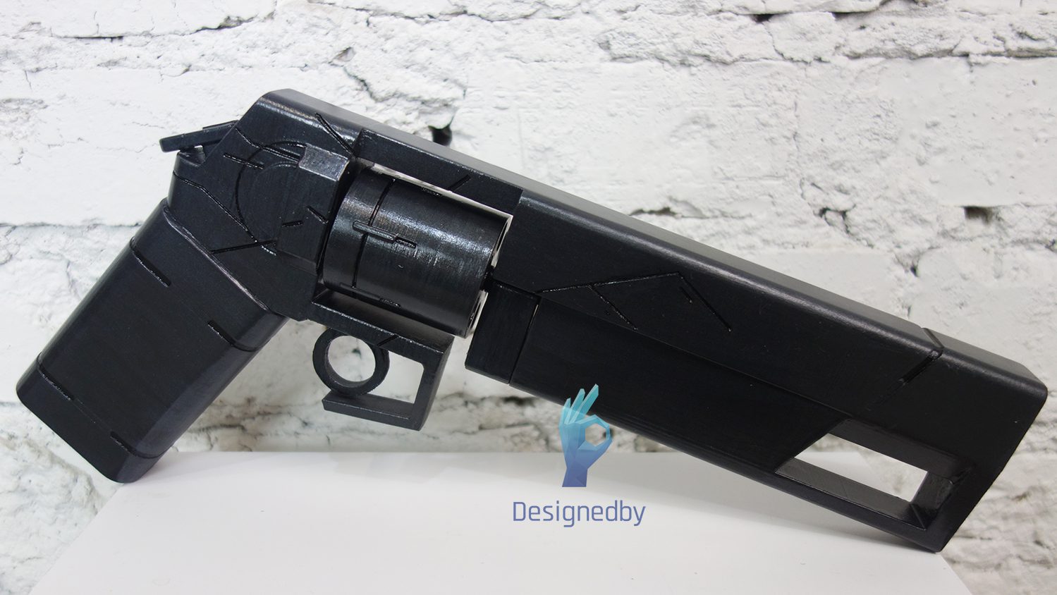 sheriff minima revolver pistol from valorant cosplay