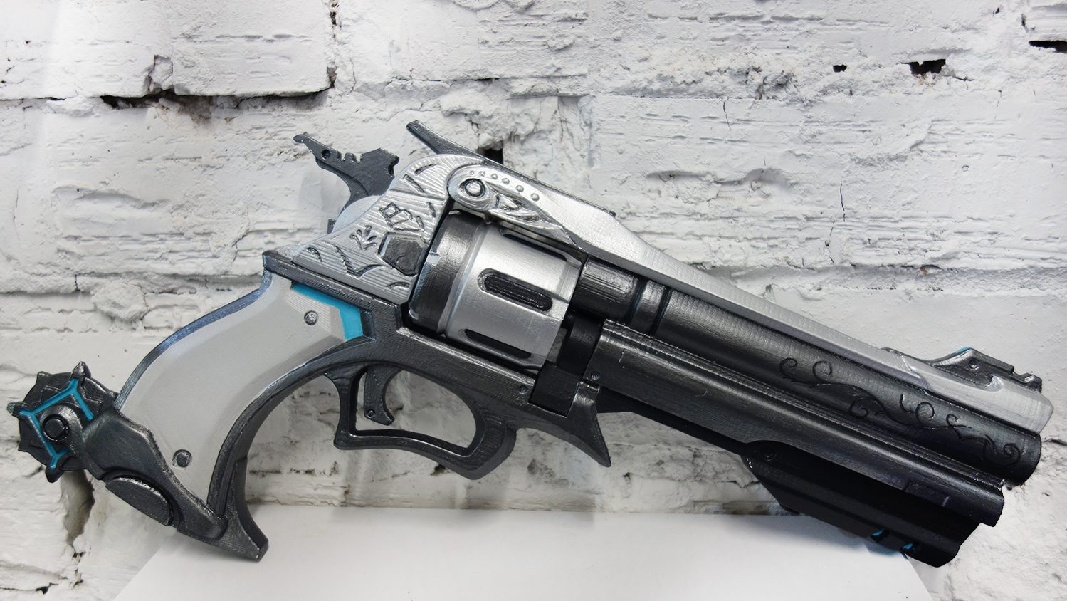 cassidy revolver prop replica cosplay overwatch